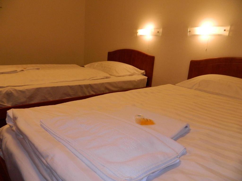 Hotel Nivy Bratislava Buitenkant foto