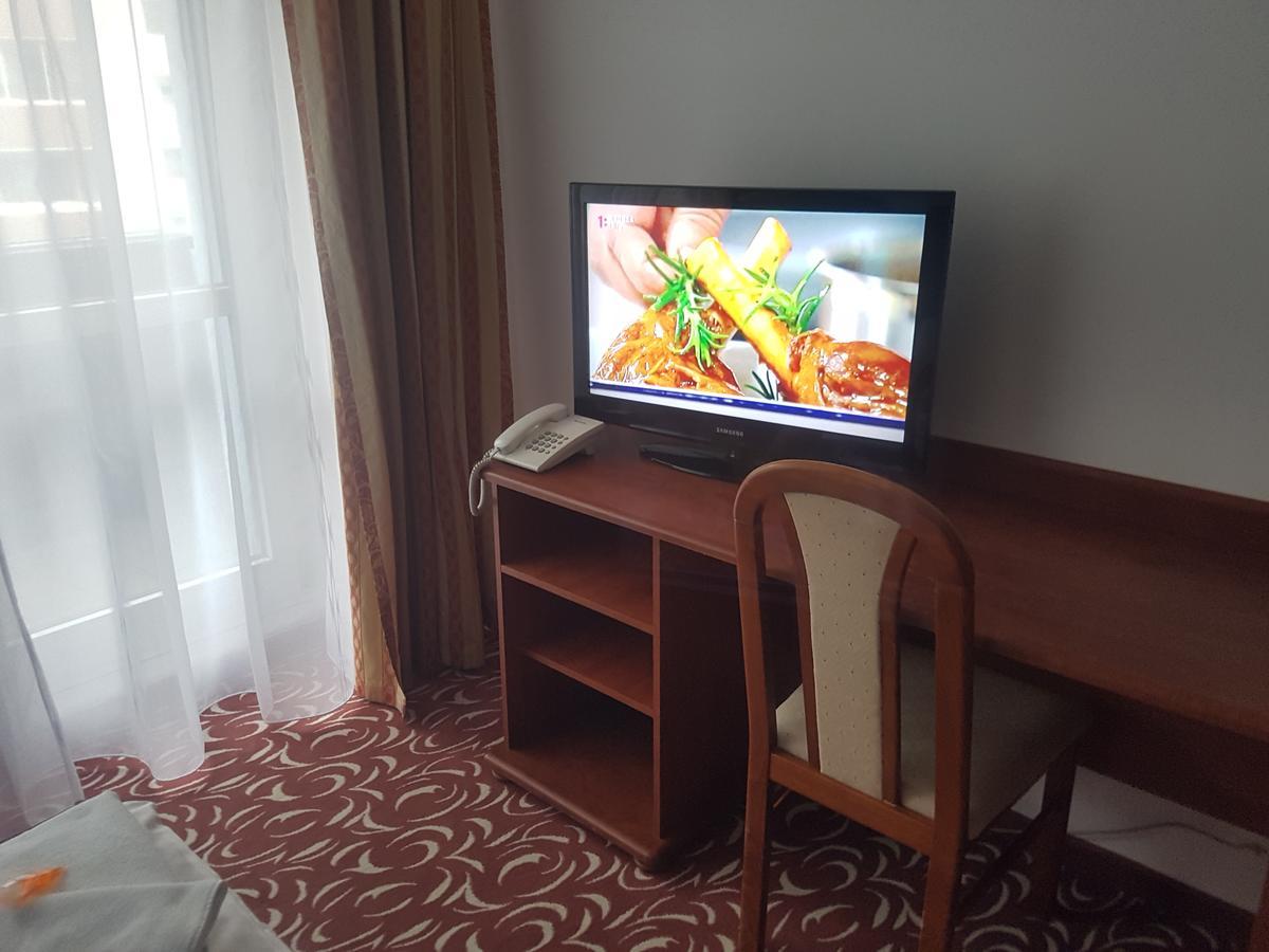 Hotel Nivy Bratislava Buitenkant foto